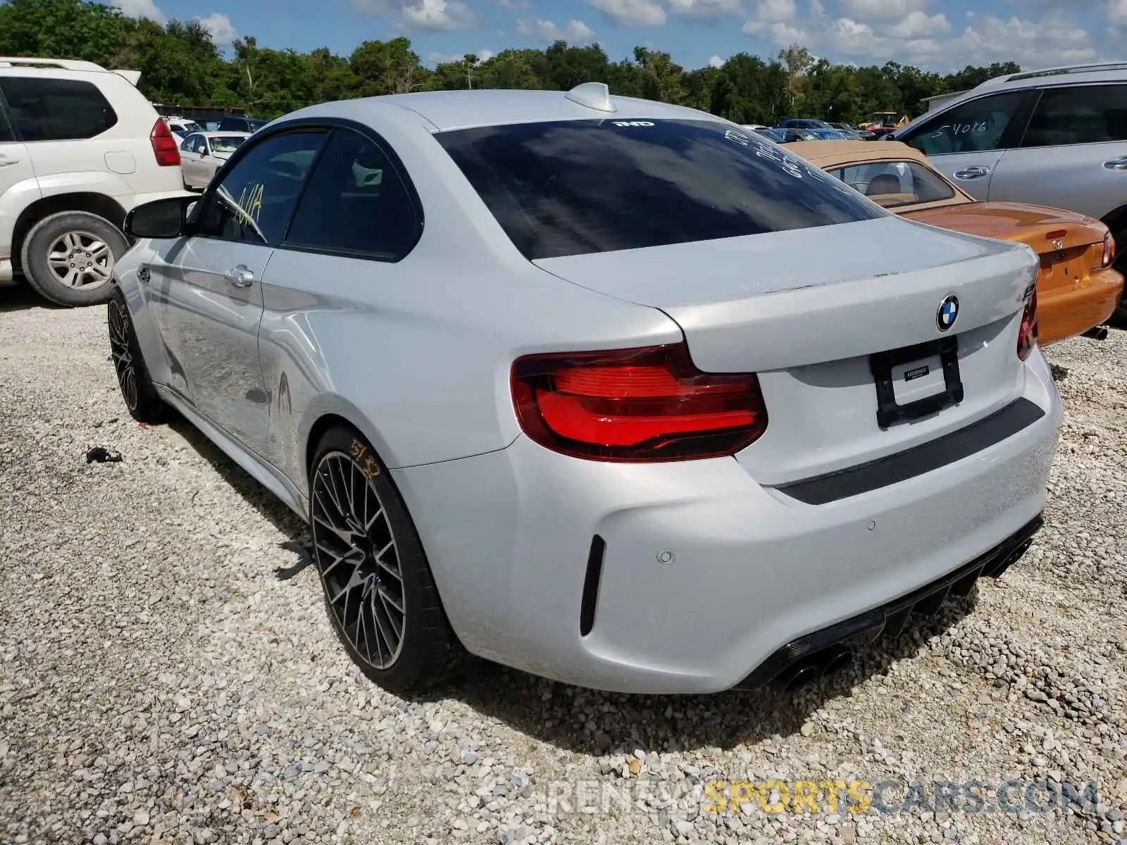 3 Photograph of a damaged car WBS2U7C07L7D76672 BMW M2 2020