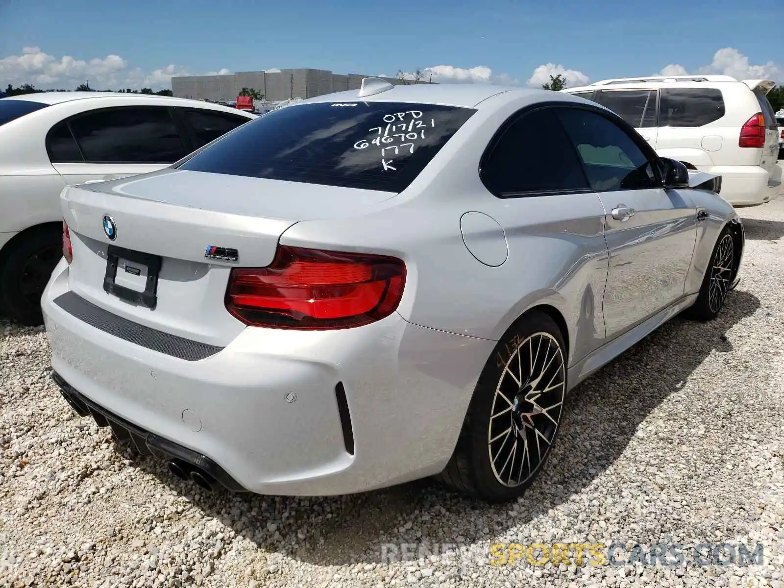 4 Photograph of a damaged car WBS2U7C07L7D76672 BMW M2 2020