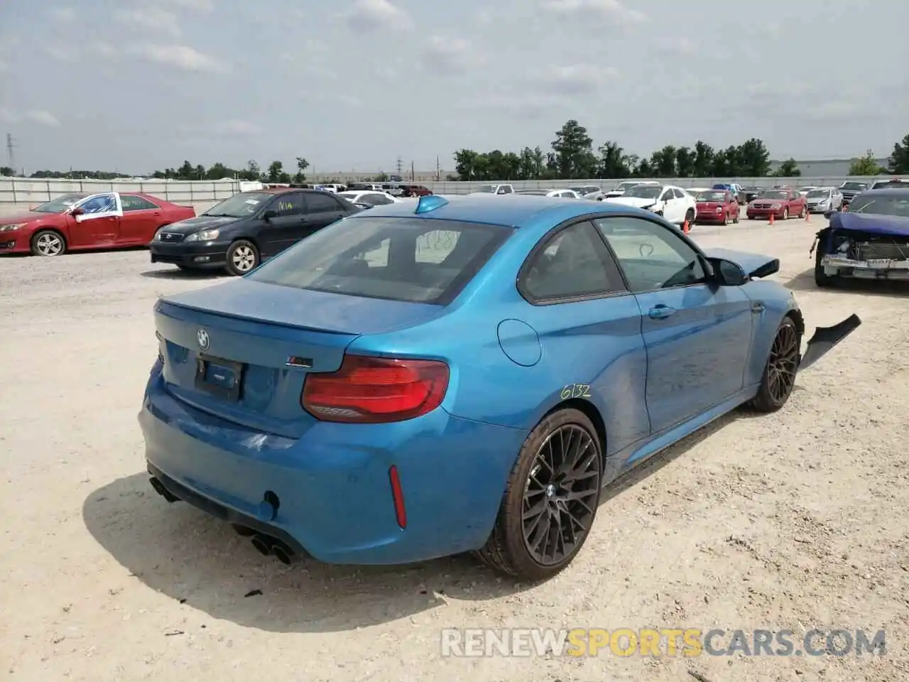 4 Photograph of a damaged car WBS2U7C07L7F73356 BMW M2 2020