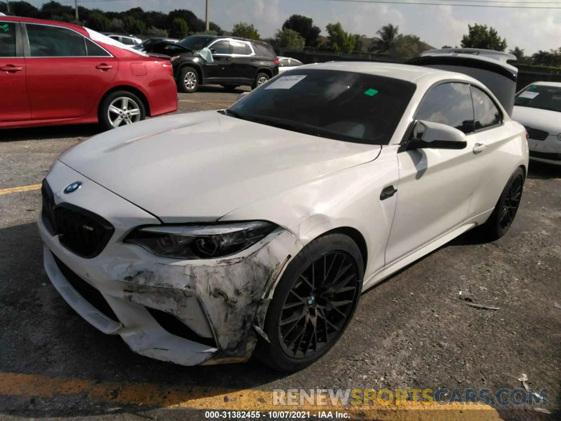 6 Photograph of a damaged car WBS2U7C09L7E63988 BMW M2 2020