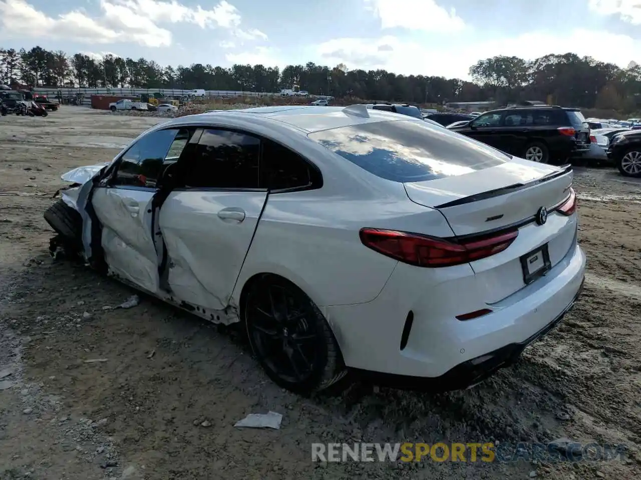 3 Photograph of a damaged car WBA13AL06M7G95997 BMW M2 2021