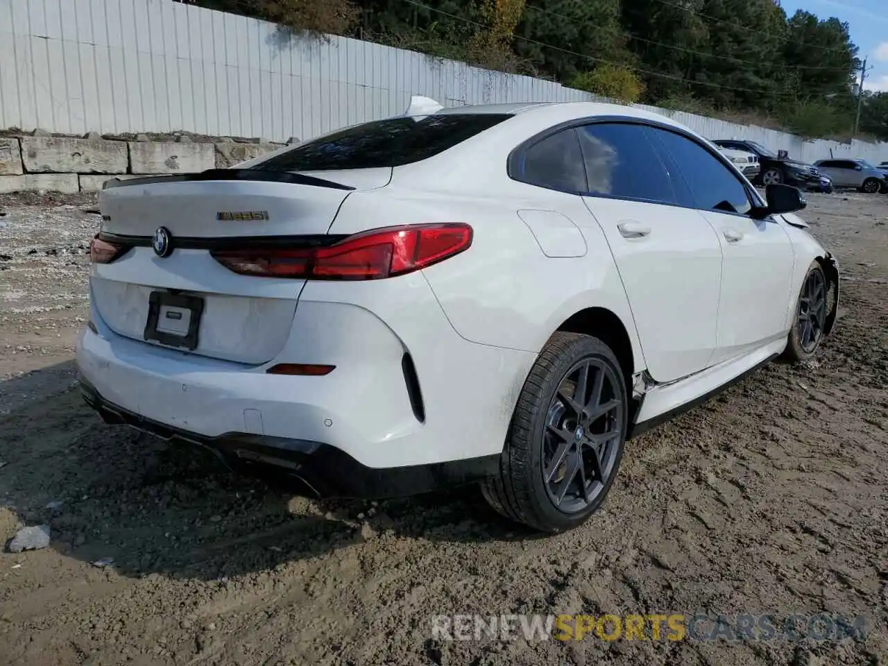 4 Photograph of a damaged car WBA13AL06M7G95997 BMW M2 2021