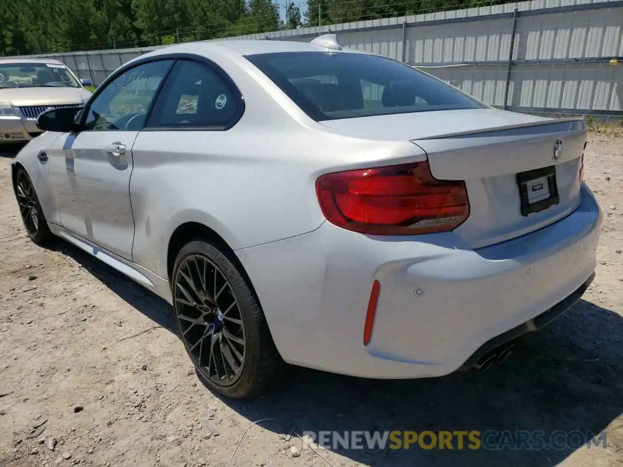 3 Photograph of a damaged car WBS2U7C02M7G65024 BMW M2 2021