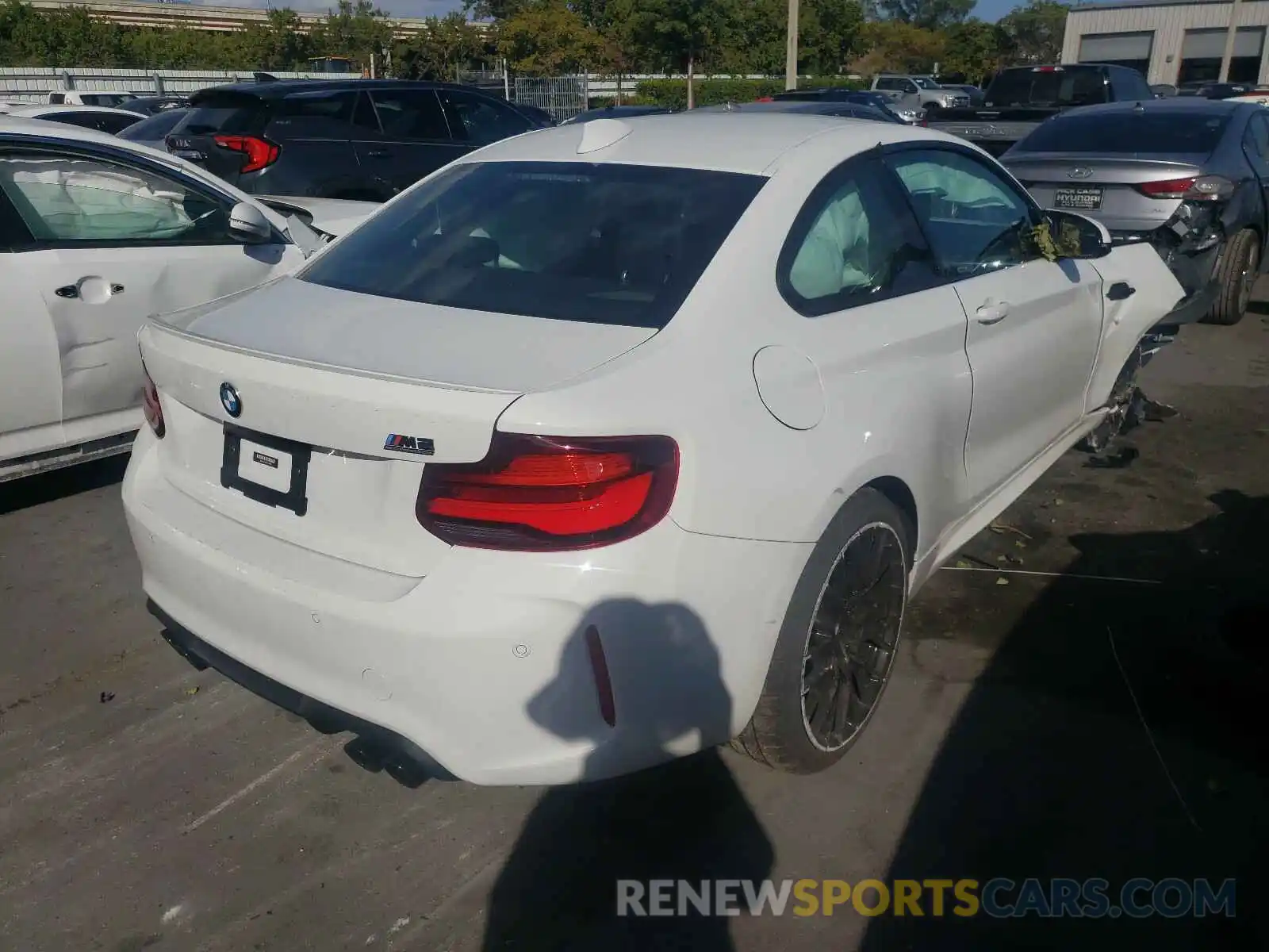 4 Photograph of a damaged car WBS2U7C02M7G71406 BMW M2 2021