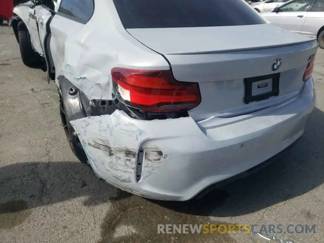 10 Photograph of a damaged car WBS2U7C04M7H31427 BMW M2 2021