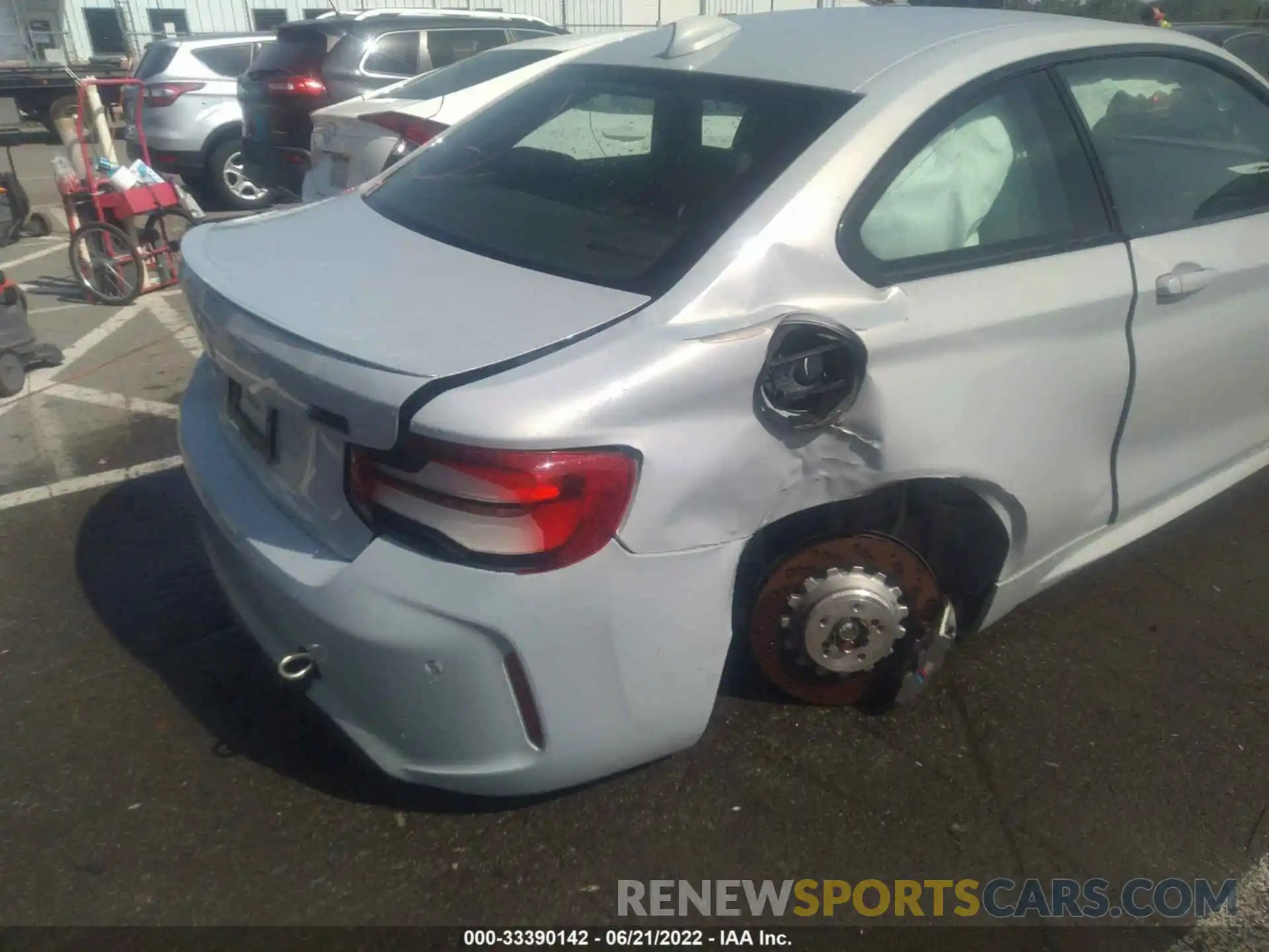 6 Photograph of a damaged car WBS2U7C05M7J71723 BMW M2 2021