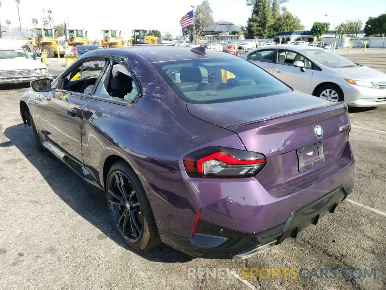 3 Photograph of a damaged car 3MW53CM0XN8C55418 BMW M2 2022