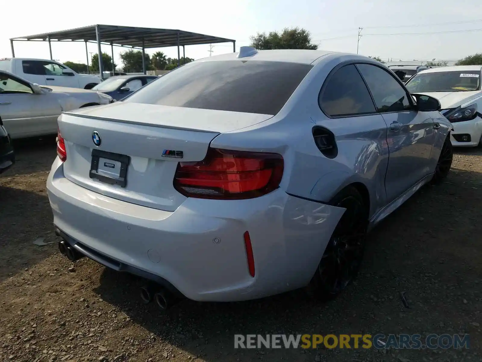 4 Photograph of a damaged car WBS2U7C09L7G01755 BMW M2 COMPETI 2020