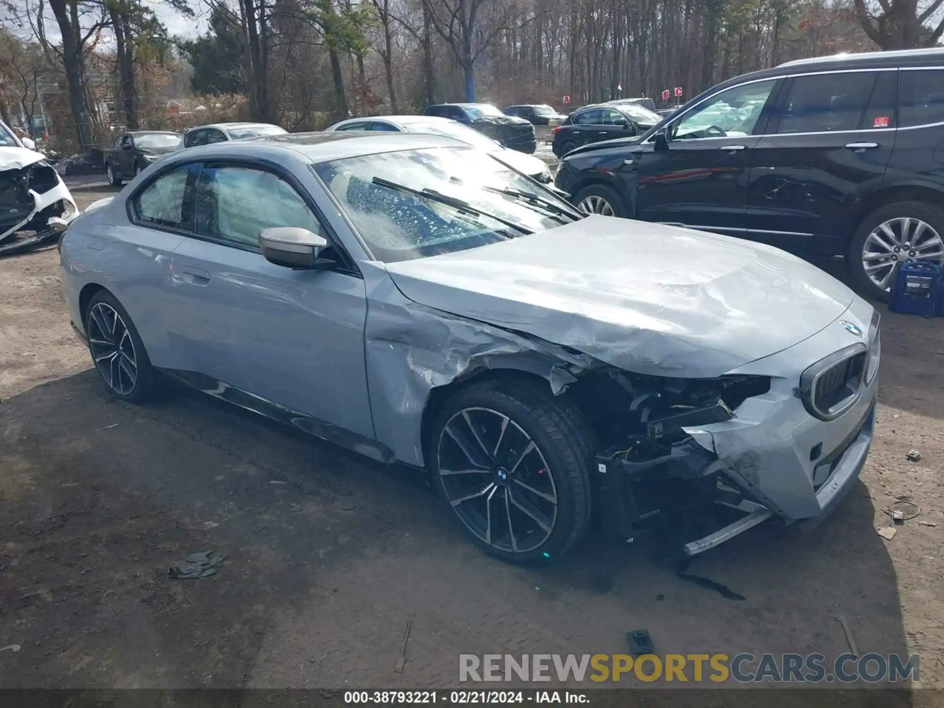 1 Photograph of a damaged car 3MW53CM09N8C20997 BMW M240I 2022