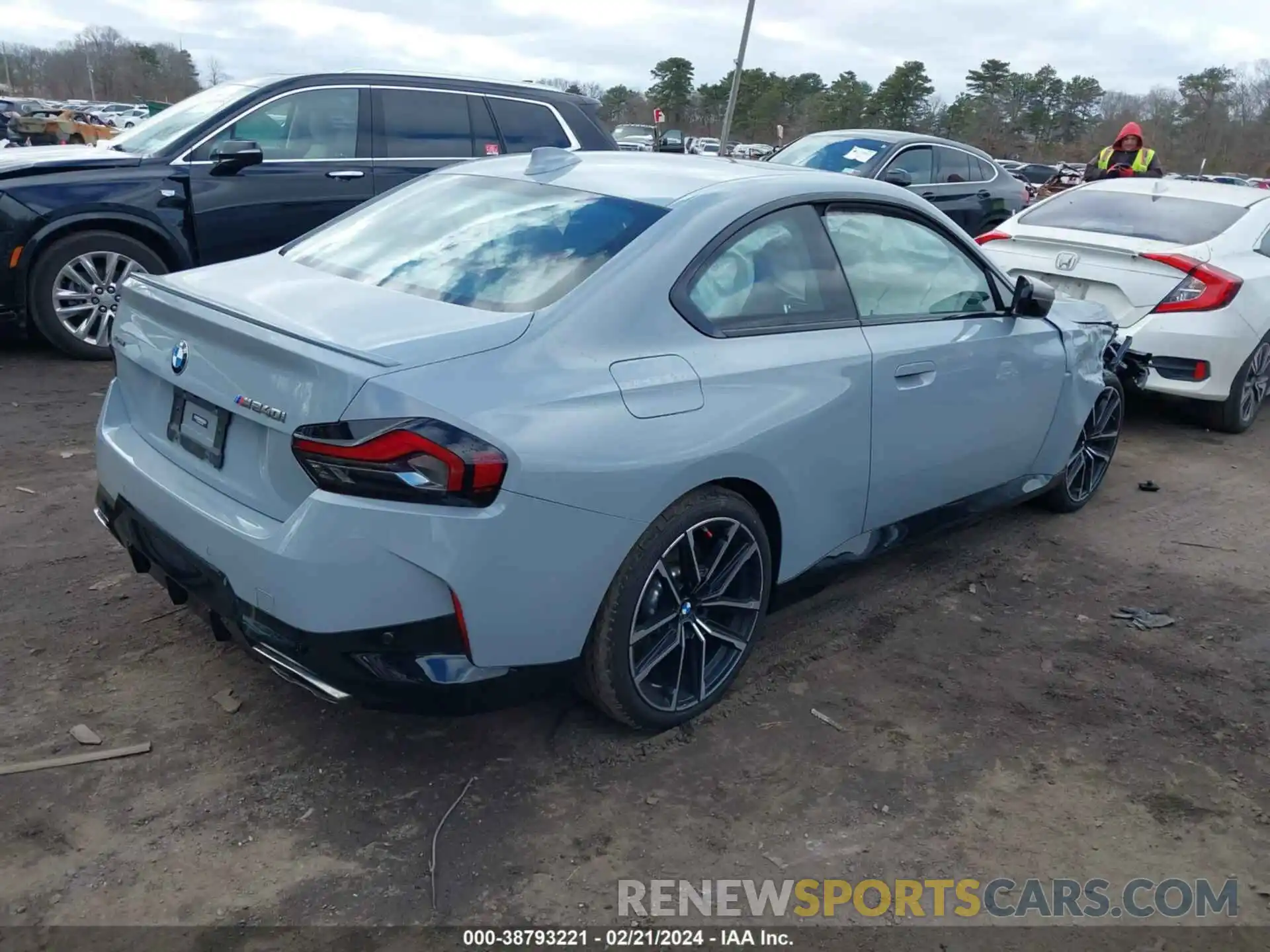 4 Photograph of a damaged car 3MW53CM09N8C20997 BMW M240I 2022