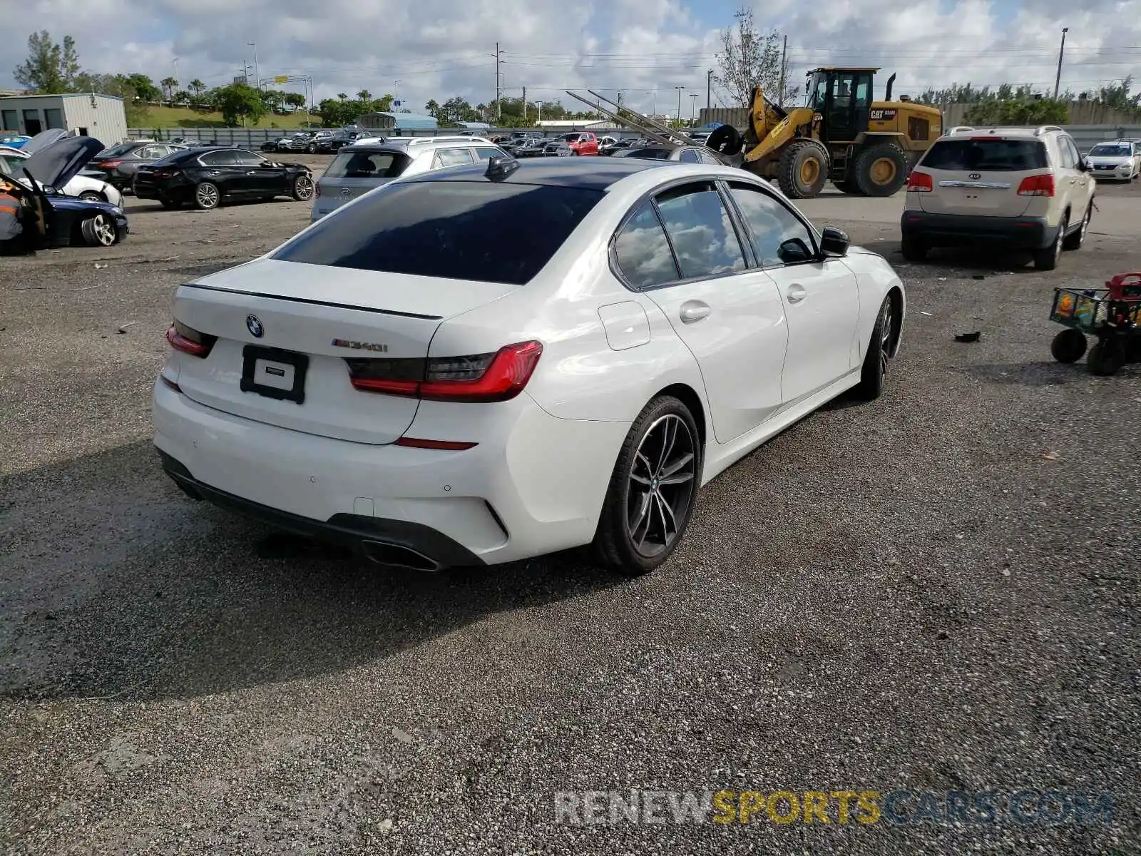 4 Photograph of a damaged car 3MW5U7J01L8B35352 BMW M3 2020