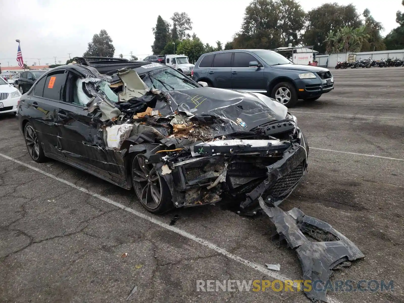 1 Photograph of a damaged car 3MW5U7J01L8B41829 BMW M3 2020