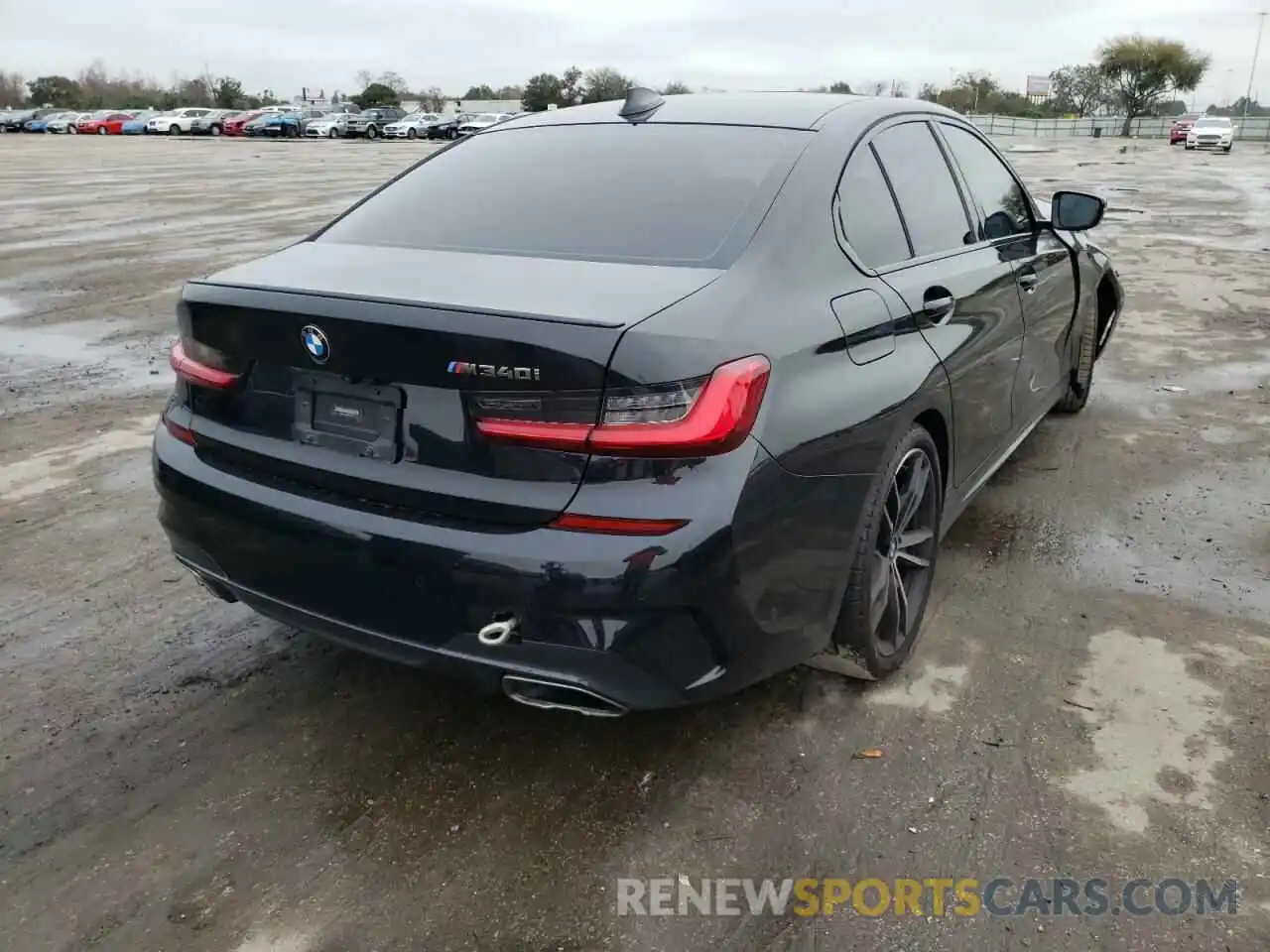 4 Photograph of a damaged car 3MW5U7J02L8B26725 BMW M3 2020