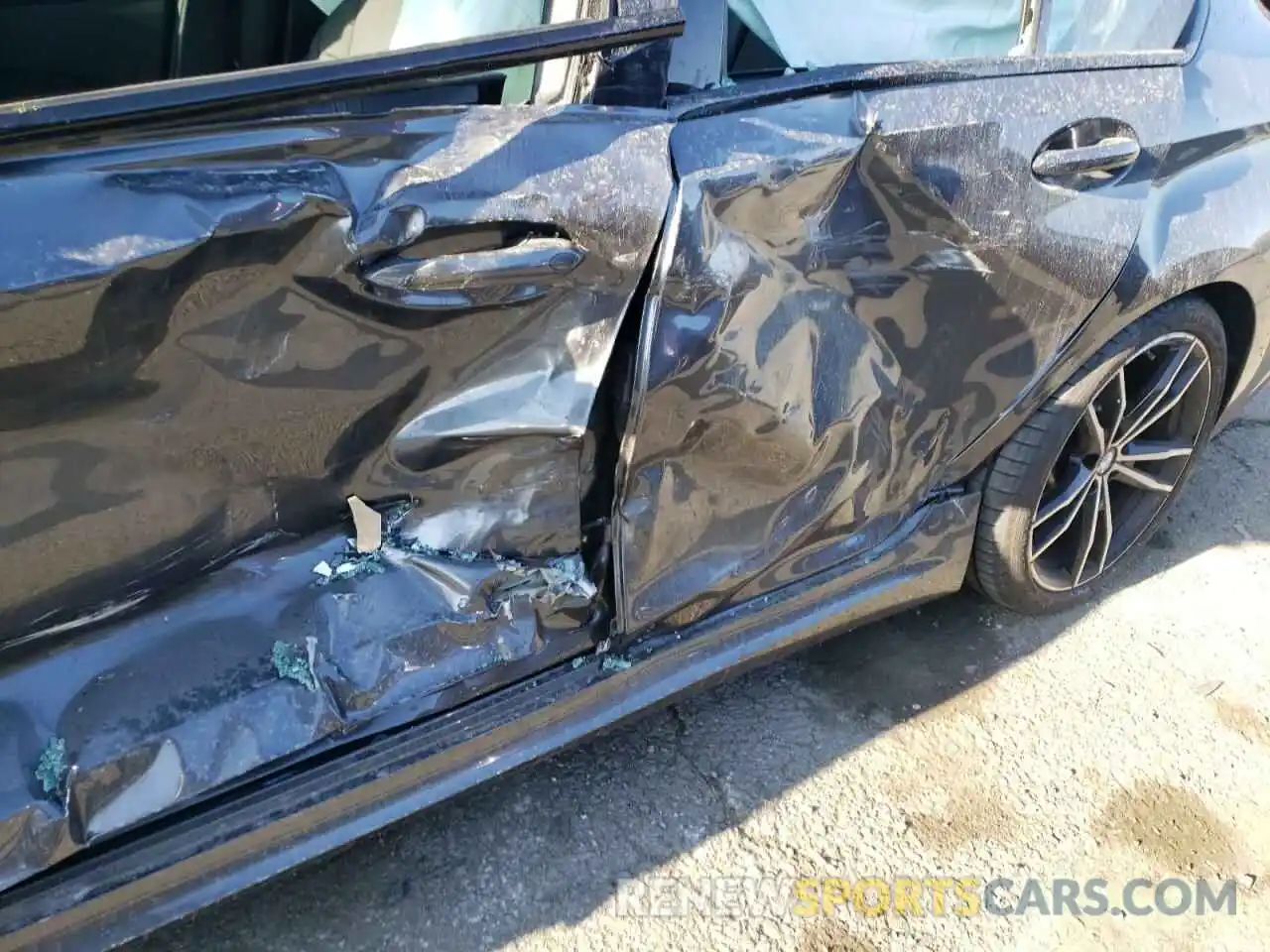 10 Photograph of a damaged car 3MW5U7J02L8B42844 BMW M3 2020