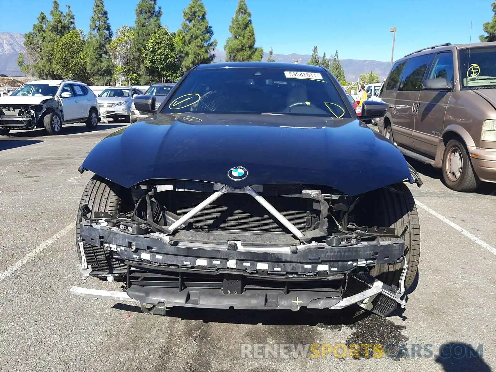 9 Photograph of a damaged car 3MW5U7J05L8B28937 BMW M3 2020