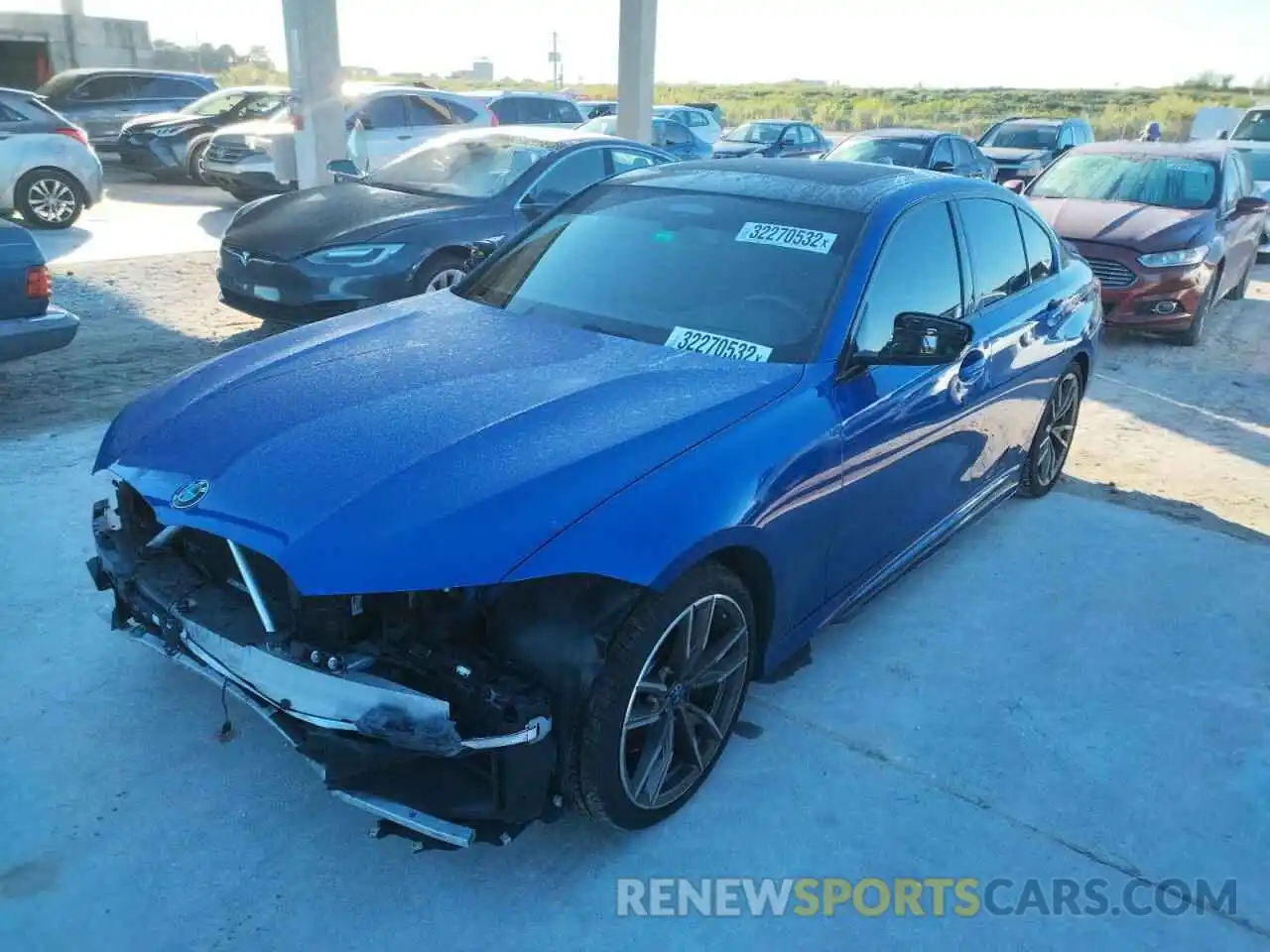 2 Photograph of a damaged car 3MW5U7J06L8B33211 BMW M3 2020