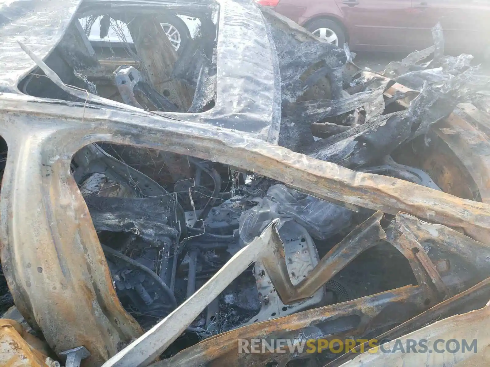 5 Photograph of a damaged car 3MW5U7J06L8B33645 BMW M3 2020