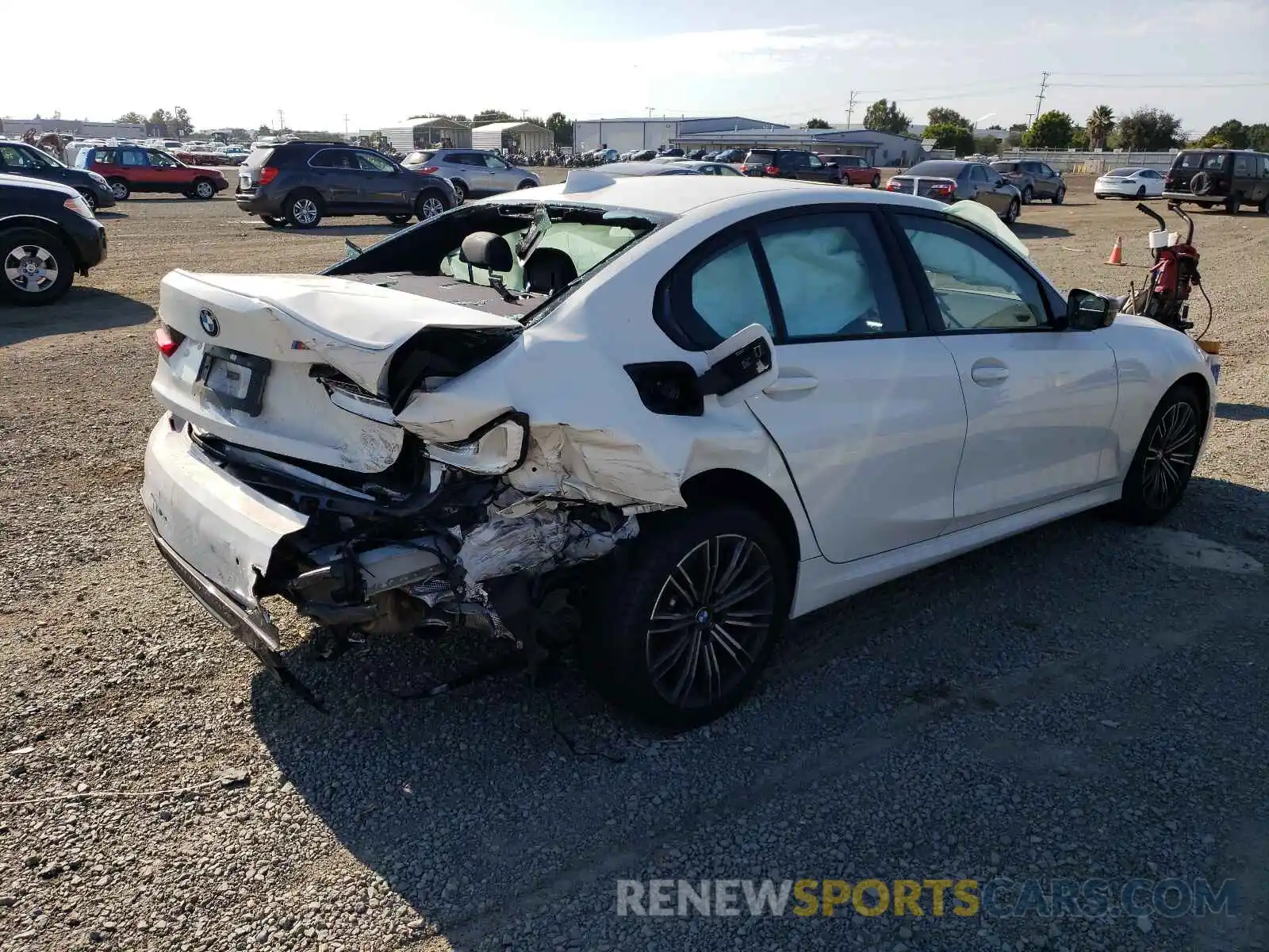 4 Photograph of a damaged car WBA5U7C02LA234666 BMW M3 2020