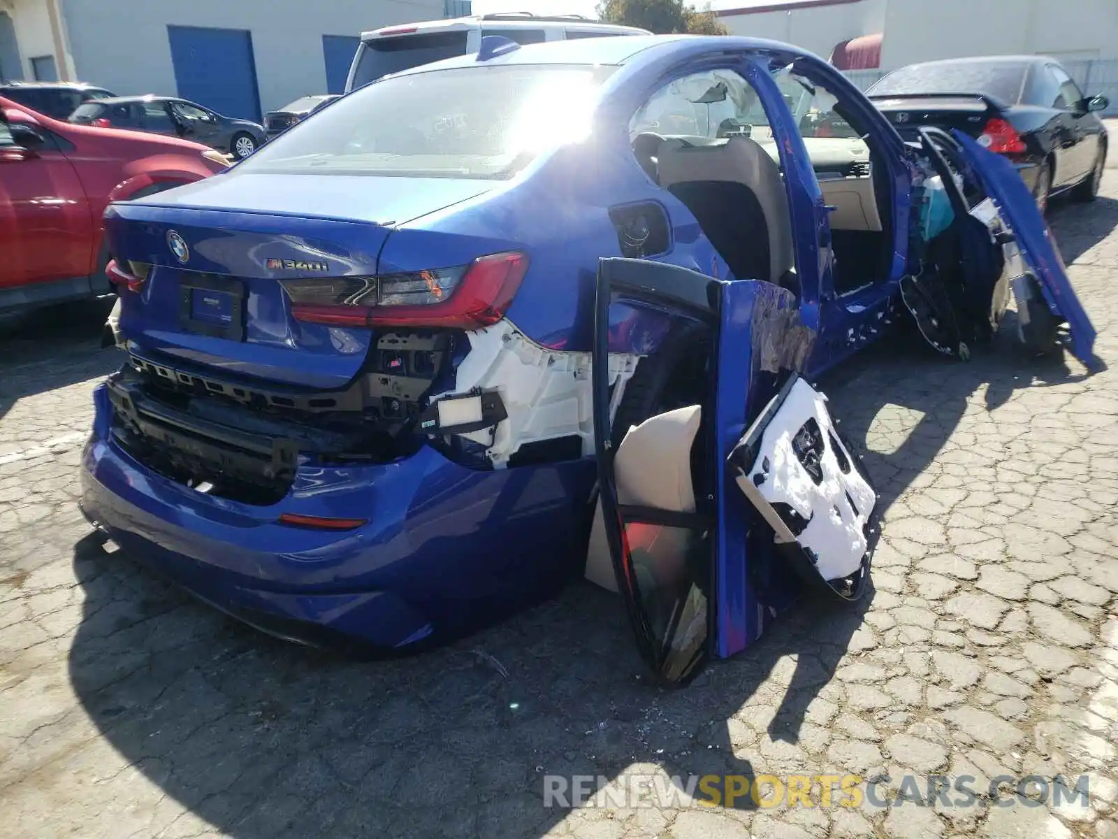 4 Photograph of a damaged car WBA5U7C06LFH83731 BMW M3 2020