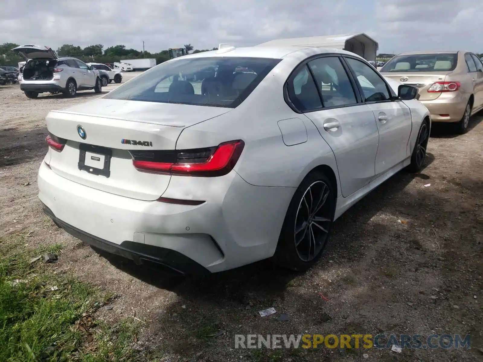 4 Photograph of a damaged car WBA5U7C08LA232162 BMW M3 2020