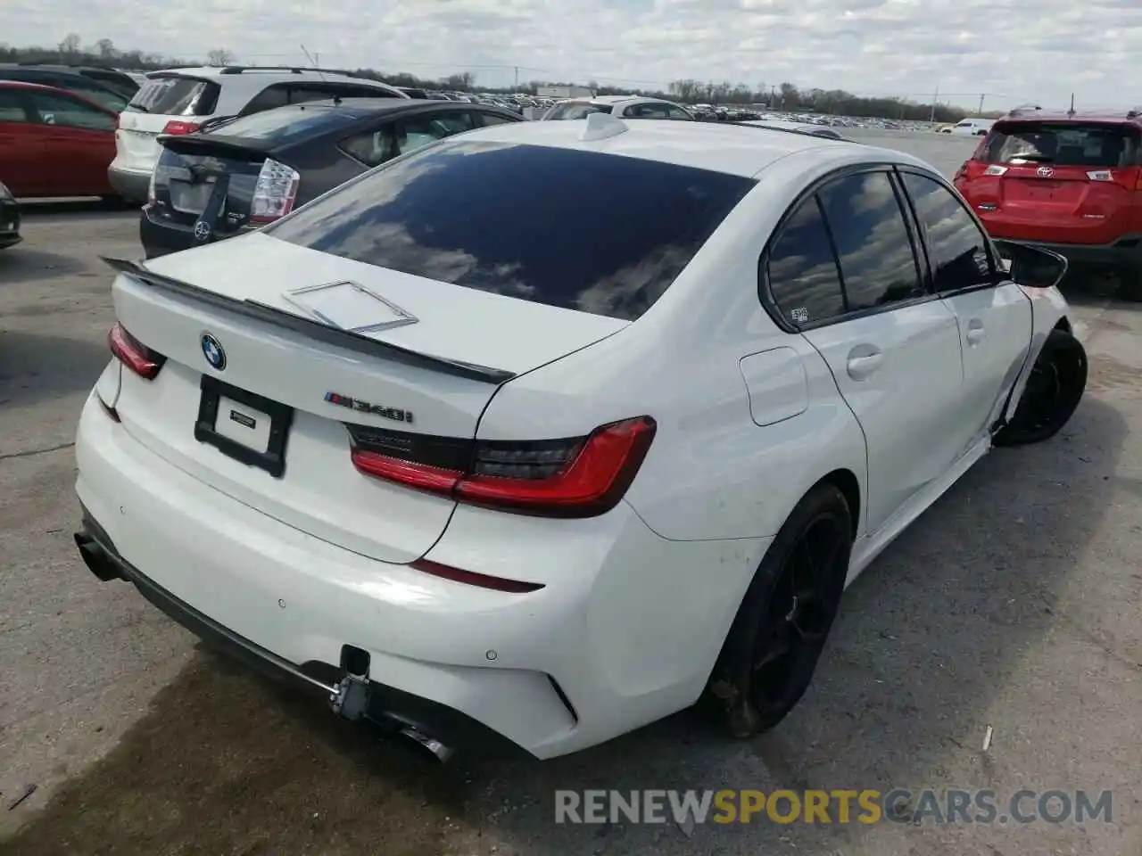 4 Photograph of a damaged car WBA5U7C08LA234073 BMW M3 2020