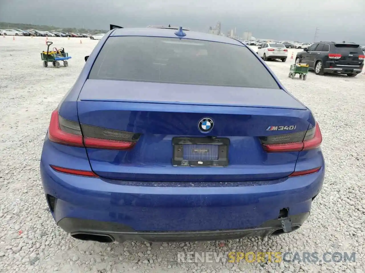 6 Photograph of a damaged car WBA5U7C0XLAF53963 BMW M3 2020