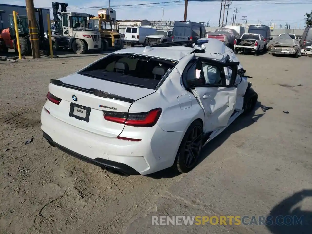 4 Photograph of a damaged car WBA5U7C0XLFH07042 BMW M3 2020