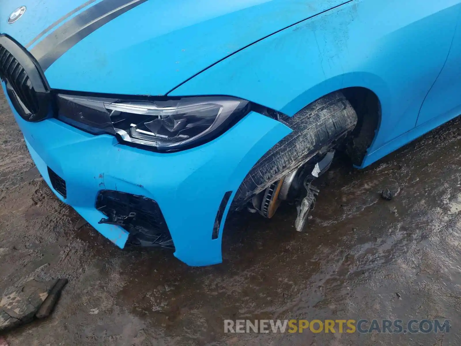 9 Photograph of a damaged car WBA5U9C01LFK02595 BMW M3 2020