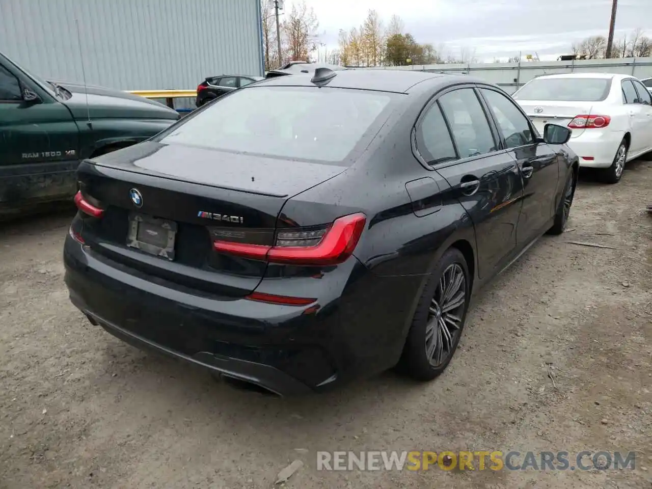 4 Photograph of a damaged car WBA5U9C0XLA383399 BMW M3 2020