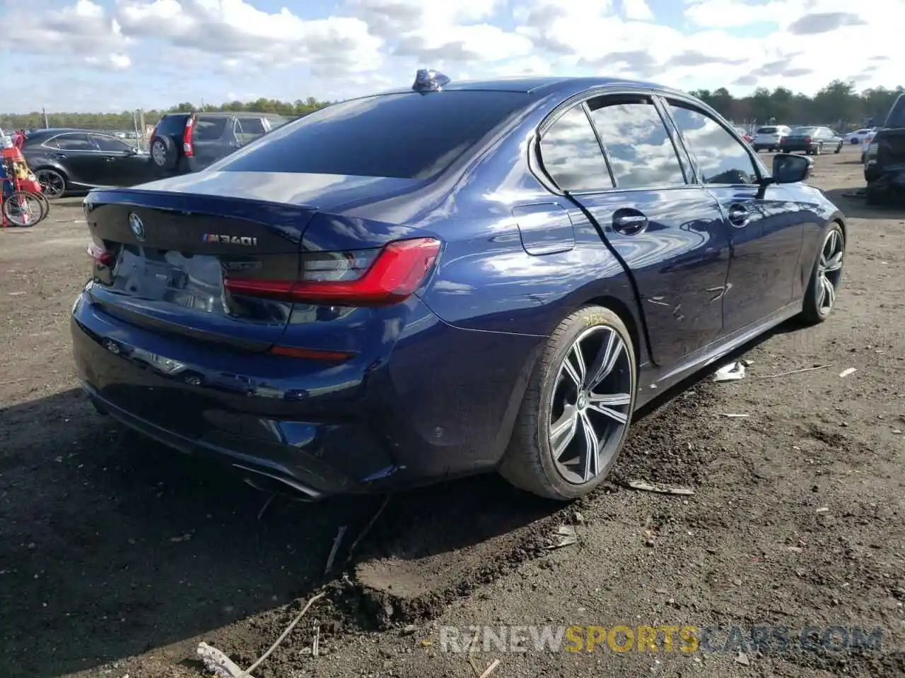 4 Photograph of a damaged car WBA5U9C0XLFH86823 BMW M3 2020