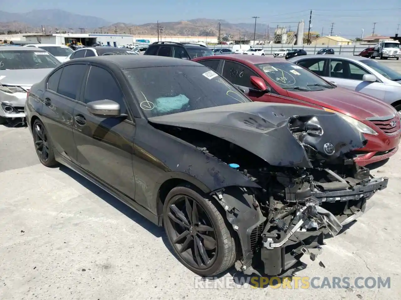 1 Photograph of a damaged car 3MW5U7J01M8B69891 BMW M3 2021