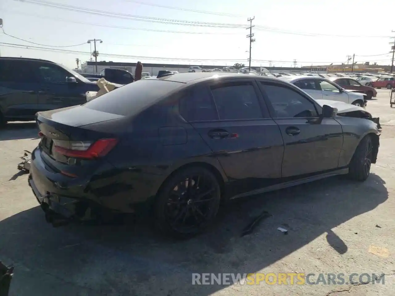 4 Photograph of a damaged car 3MW5U7J01M8B69891 BMW M3 2021