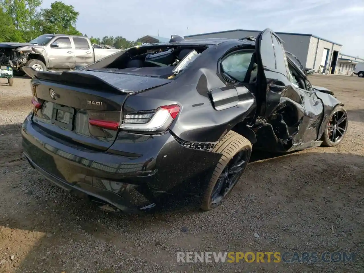 4 Photograph of a damaged car 3MW5U7J01M8B85007 BMW M3 2021