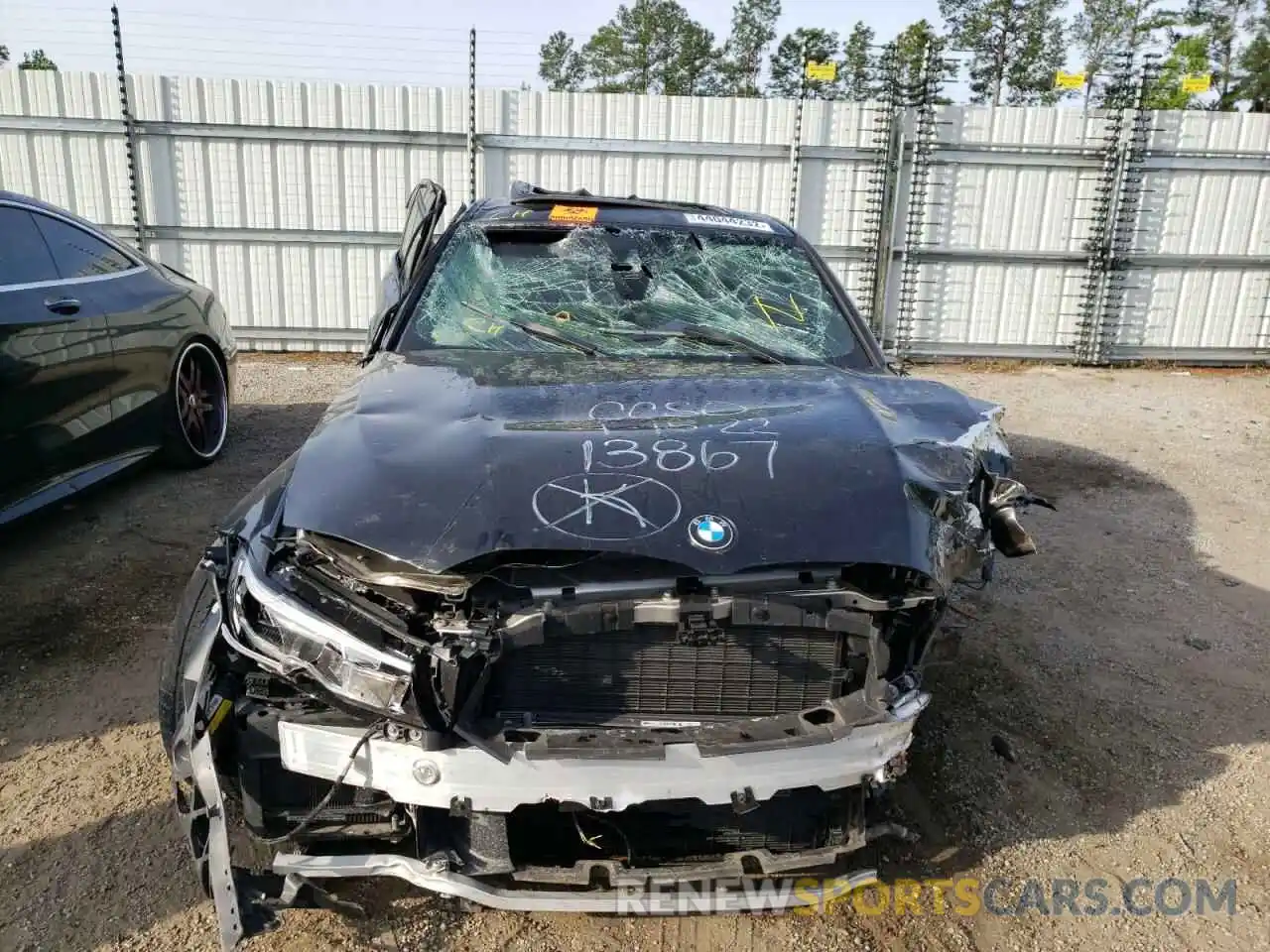 9 Photograph of a damaged car 3MW5U7J01M8B85007 BMW M3 2021