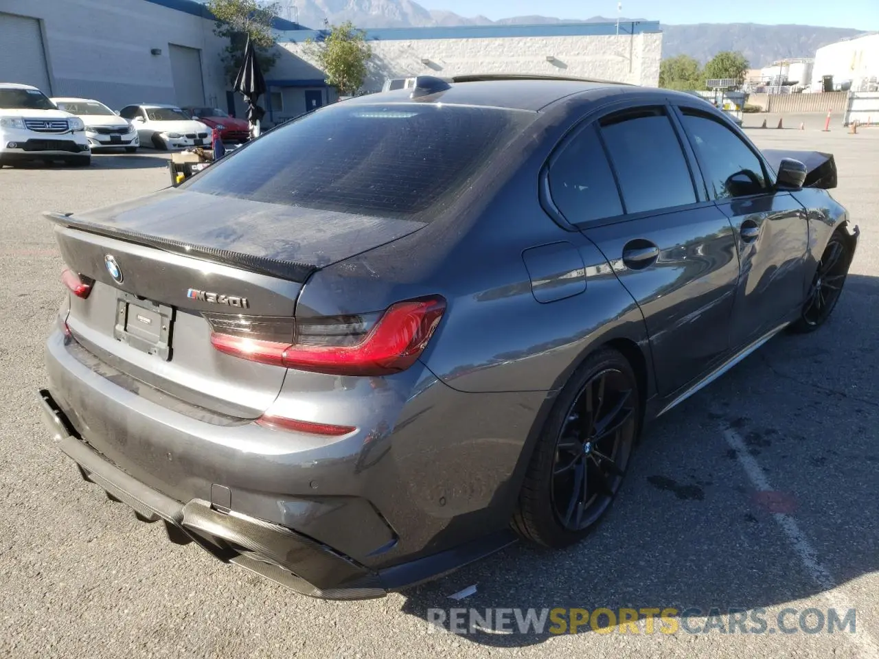 4 Photograph of a damaged car 3MW5U7J03M8B90225 BMW M3 2021