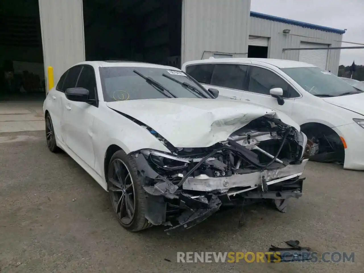 1 Photograph of a damaged car 3MW5U7J03M8C03684 BMW M3 2021