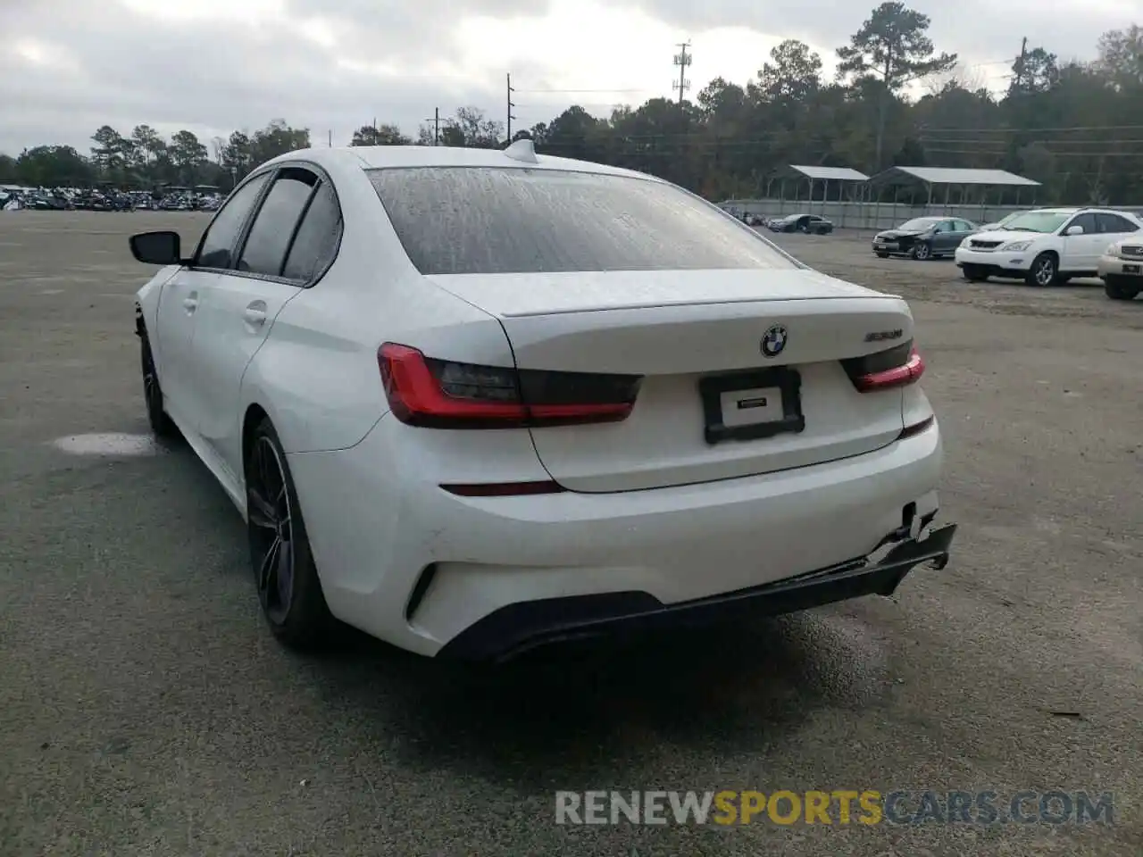 3 Photograph of a damaged car 3MW5U7J03M8C03684 BMW M3 2021