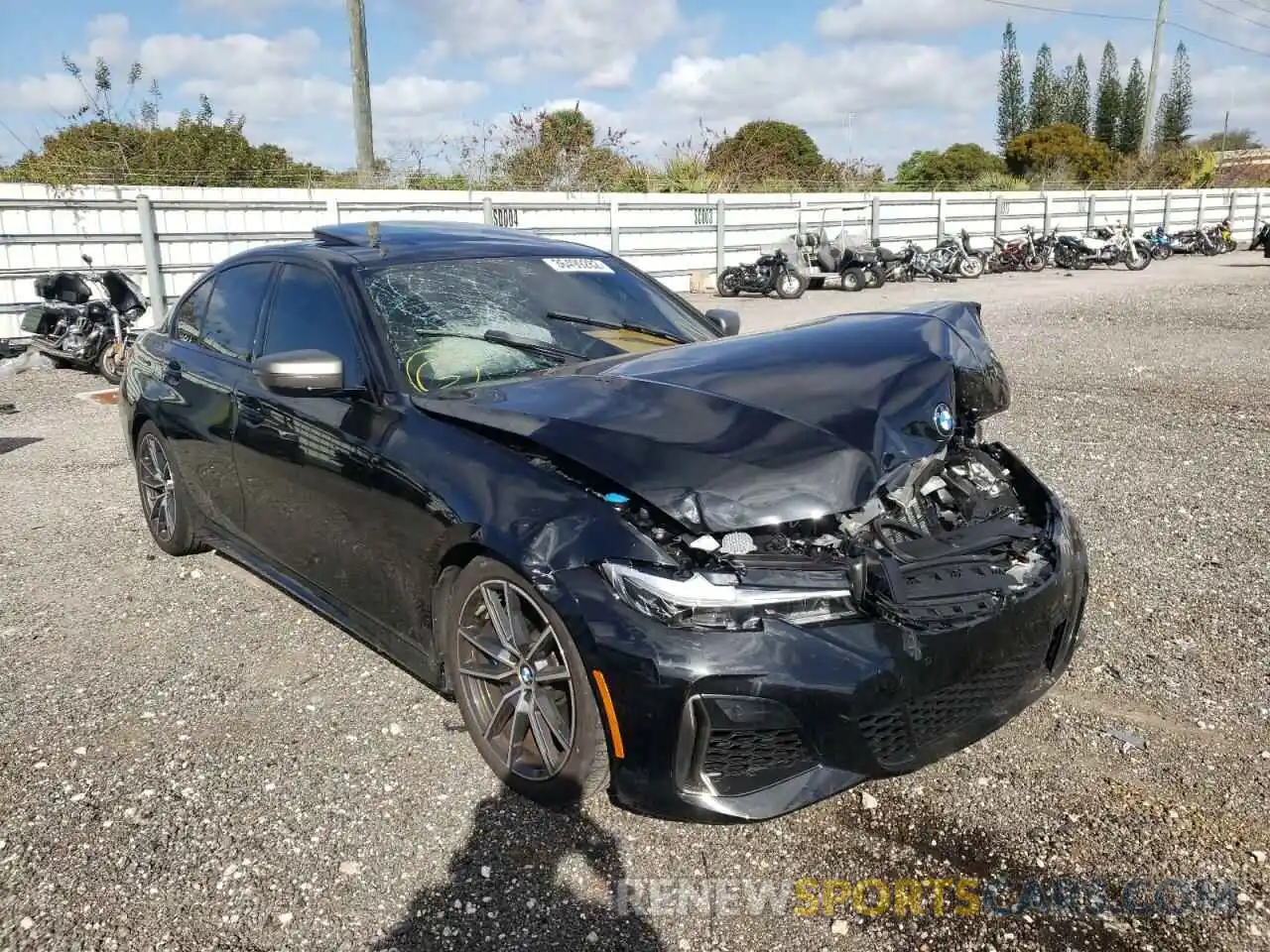 1 Photograph of a damaged car 3MW5U7J07M8B51945 BMW M3 2021