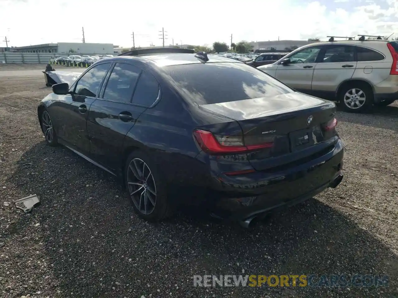 3 Photograph of a damaged car 3MW5U7J07M8B51945 BMW M3 2021