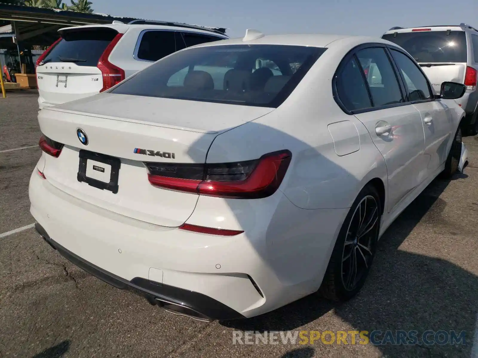 4 Photograph of a damaged car 3MW5U7J09M8B59237 BMW M3 2021