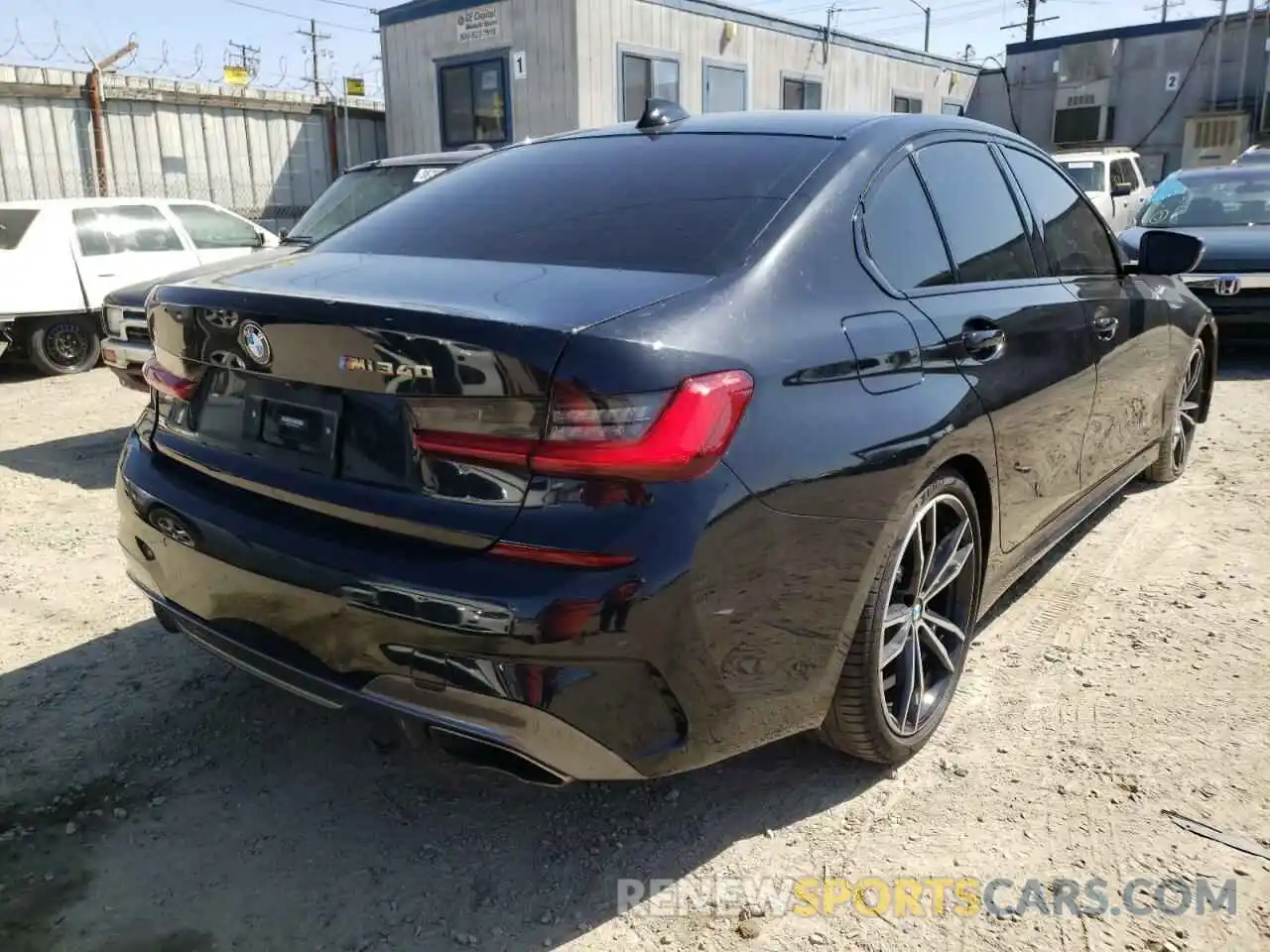 4 Photograph of a damaged car 3MW5U7J09M8B69184 BMW M3 2021