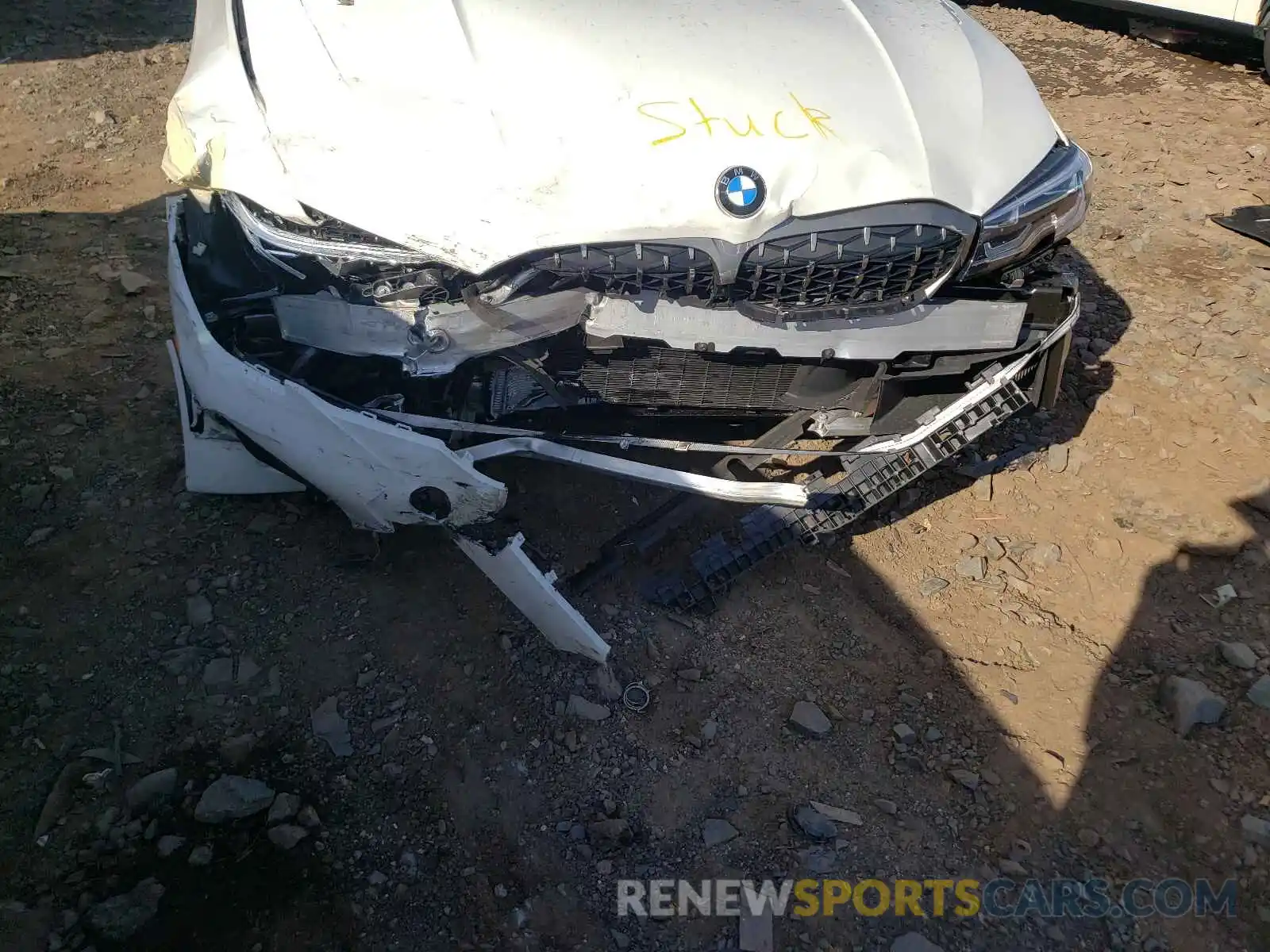 9 Photograph of a damaged car 3MW5U9J01M8B55985 BMW M3 2021