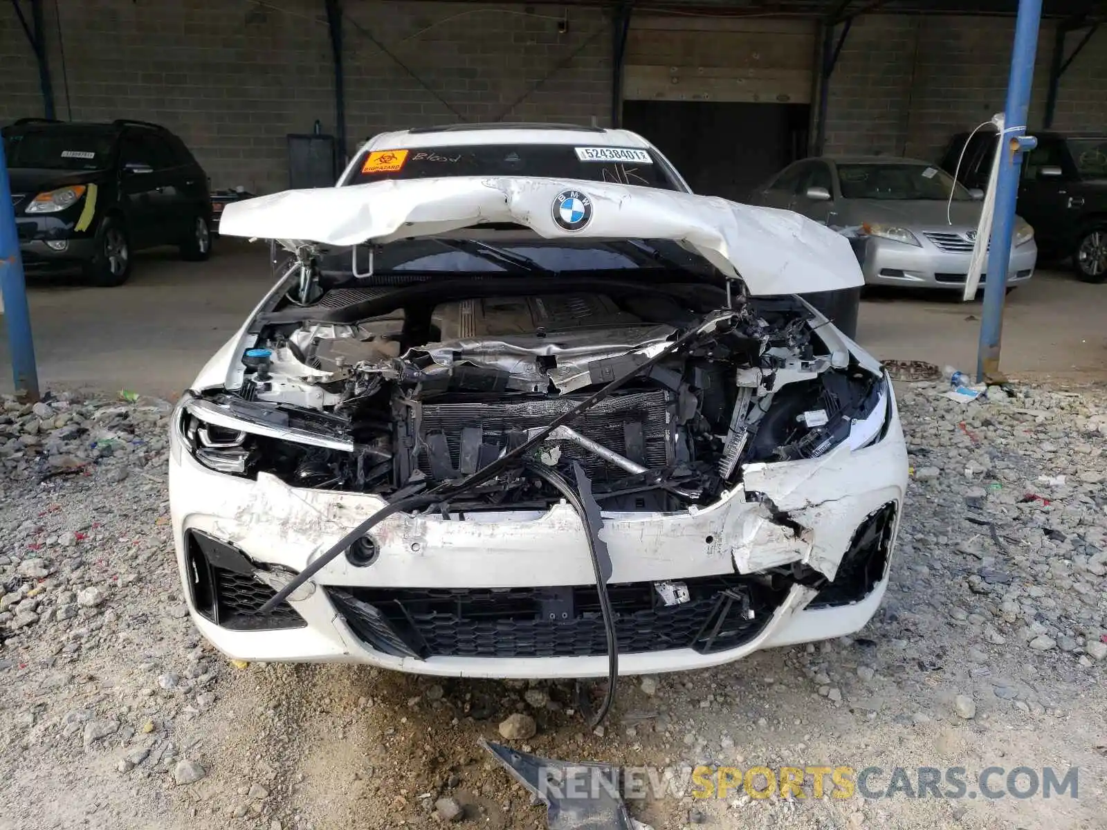 9 Photograph of a damaged car 3MW5U9J01M8B66176 BMW M3 2021