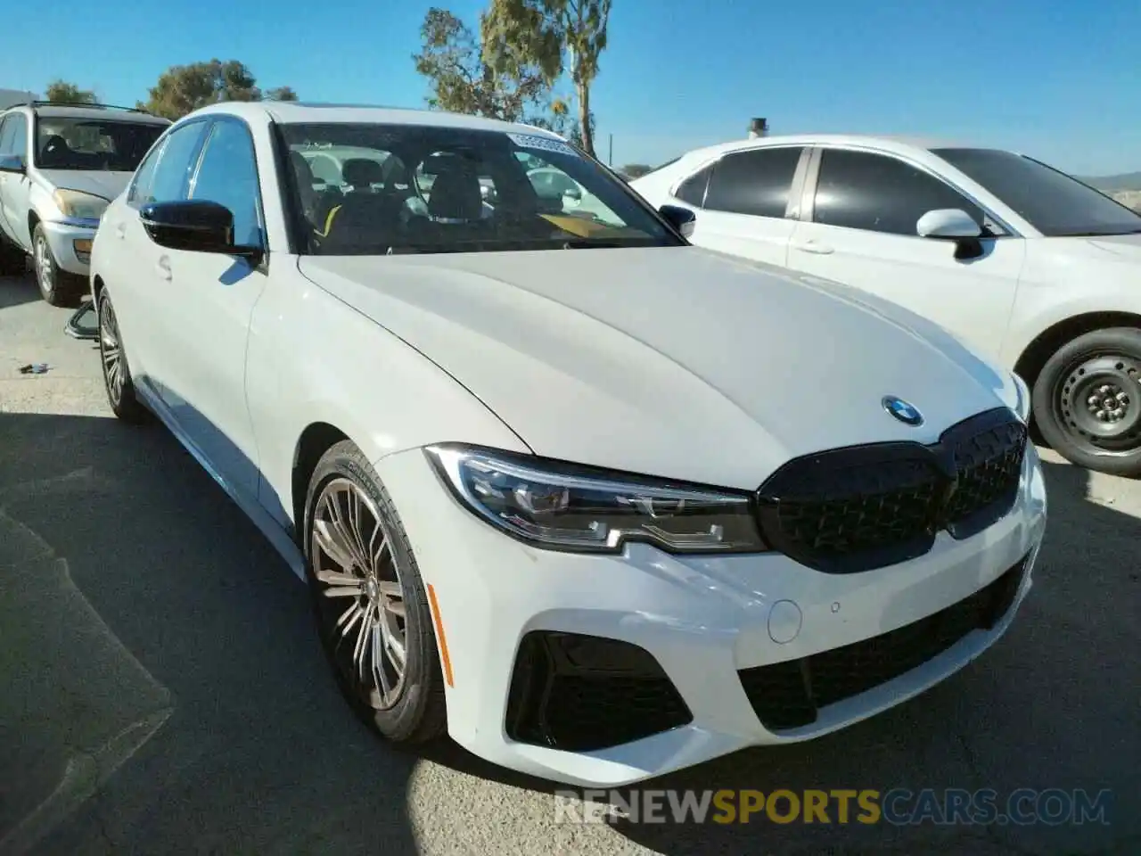 1 Photograph of a damaged car 3MW5U9J01M8B94009 BMW M3 2021