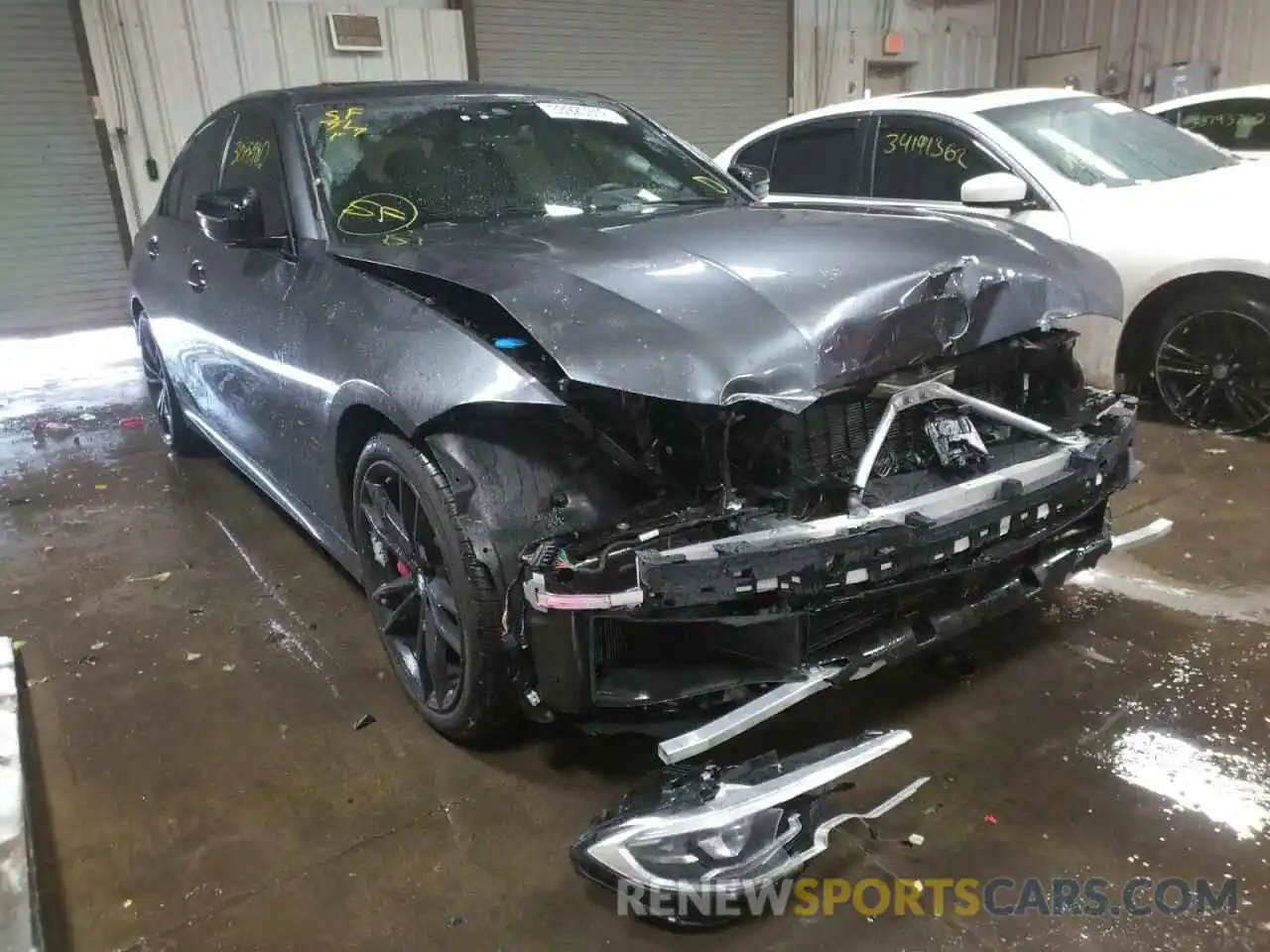 1 Photograph of a damaged car 3MW5U9J01M8C04926 BMW M3 2021