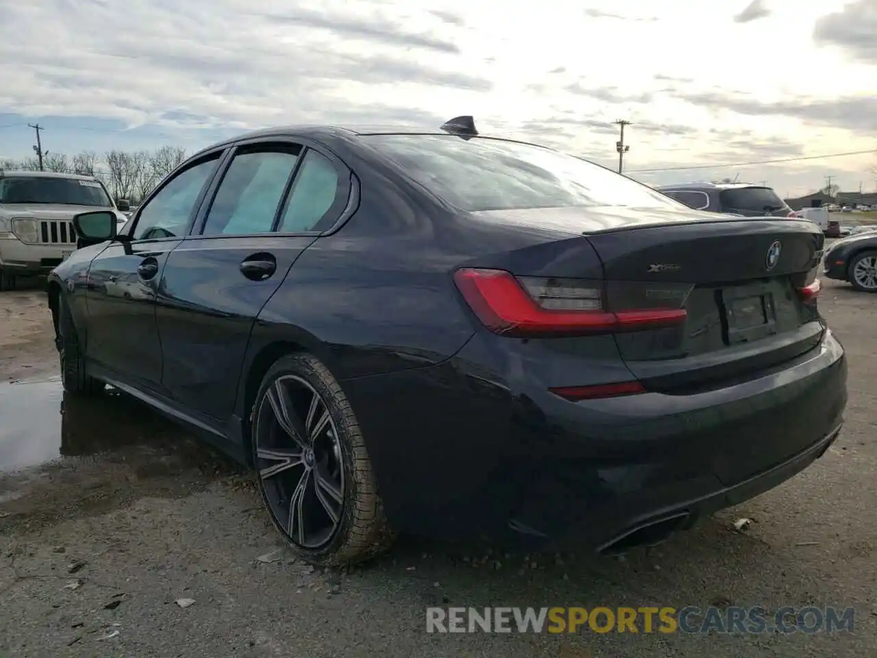 3 Photograph of a damaged car 3MW5U9J04M8B60839 BMW M3 2021