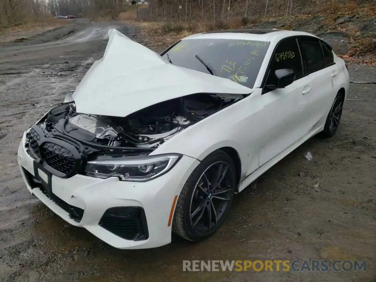 2 Photograph of a damaged car 3MW5U9J04M8B89774 BMW M3 2021