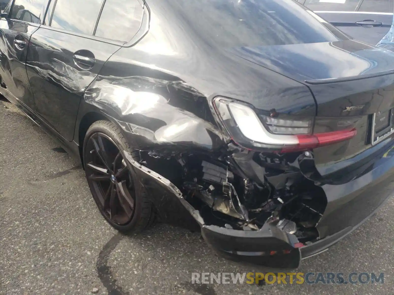 9 Photograph of a damaged car 3MW5U9J07M8B56025 BMW M3 2021