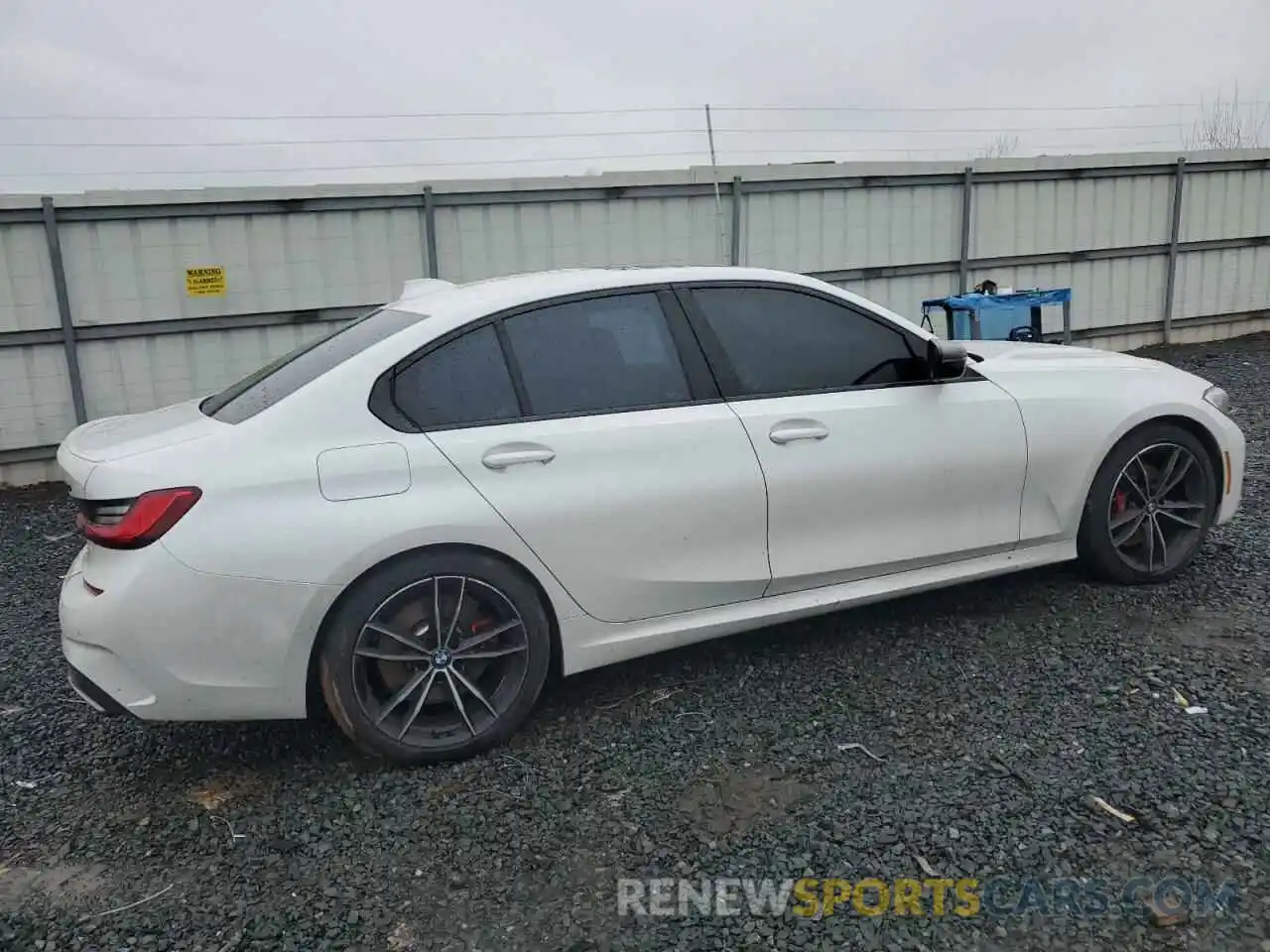 3 Photograph of a damaged car 3MW5U9J07M8B83919 BMW M3 2021