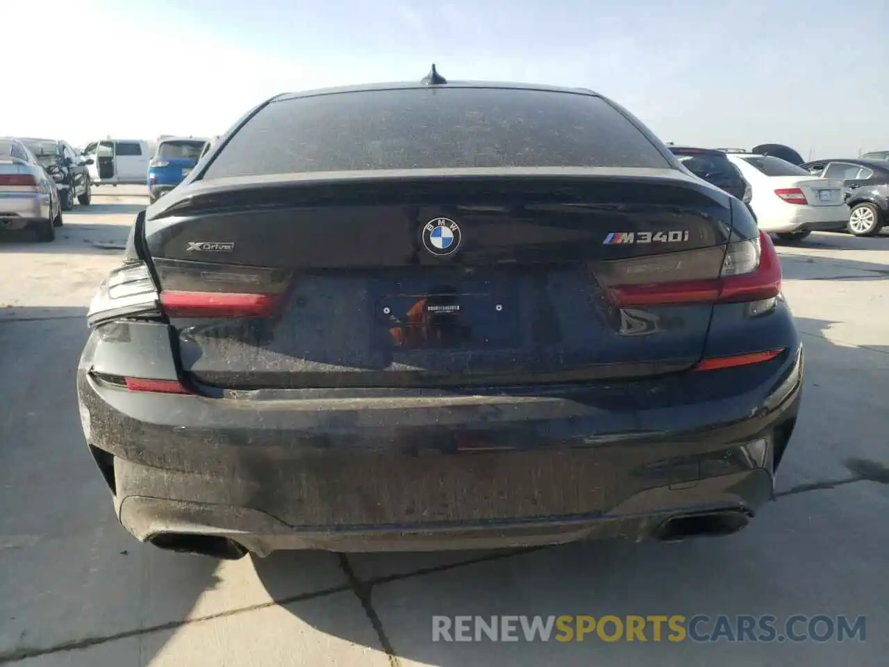 6 Photograph of a damaged car 3MW5U9J09M8B55877 BMW M3 2021